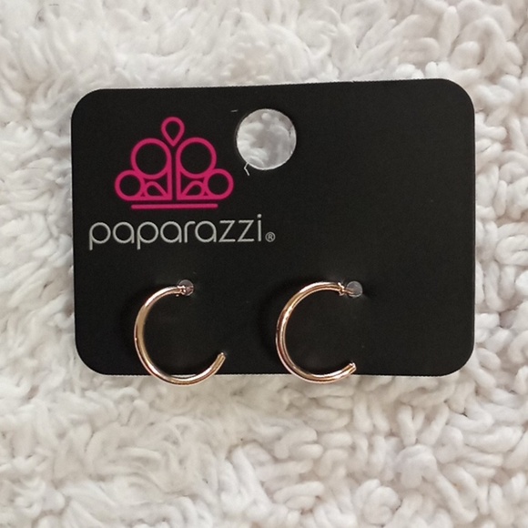 Ultra Upmarket Rose Gold Hoop Earrings - Picture 1 of 1